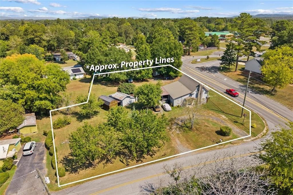 4 bedroom, 1 bathroom, 1,480 sq ft single family residence under contract at 27 Monroe Drive, Rome, GA 30165 — photo 2