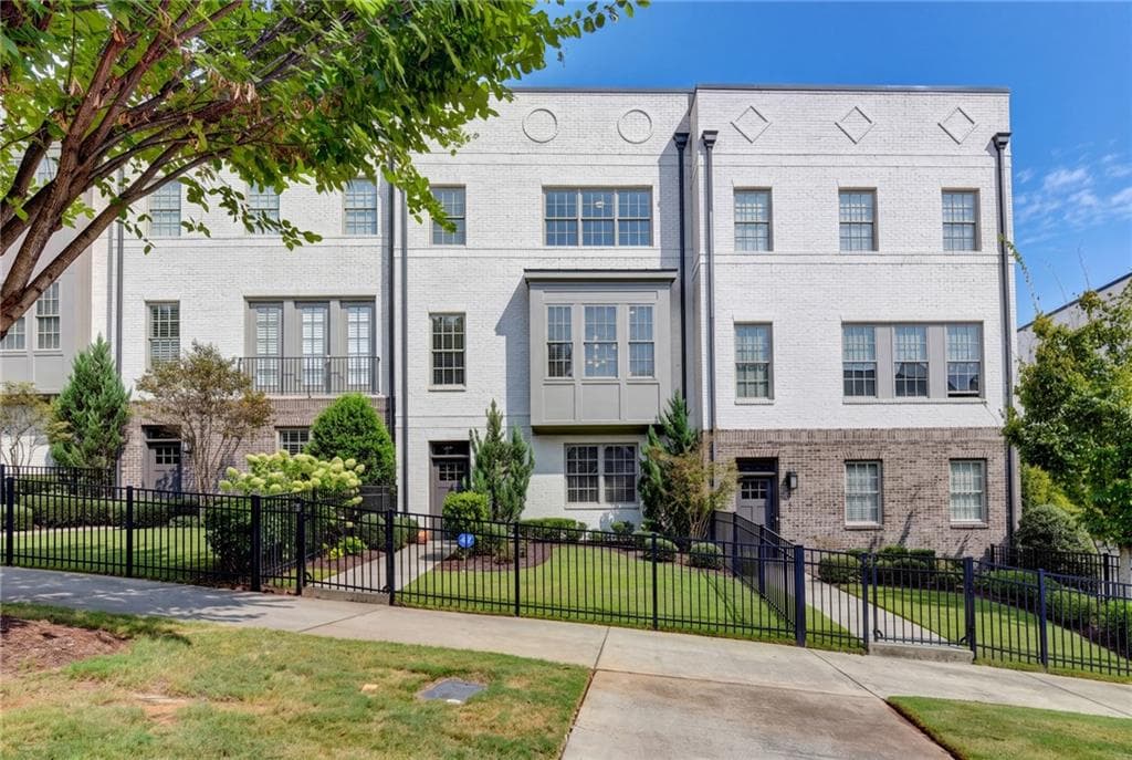3 bedroom, 4 bathroom, 2,088 sq ft townhouse for rent at 6097 Boylston Drive, Sandy Springs, GA 30328 for $4,250 a month — photo 1 of 64