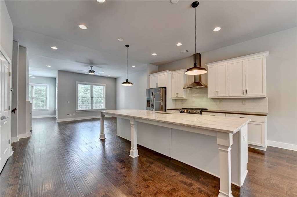 3 bedroom, 4 bathroom, 2,088 sq ft townhouse for rent at 6097 Boylston Drive, Sandy Springs, GA 30328 for $4,250 a month — photo 3