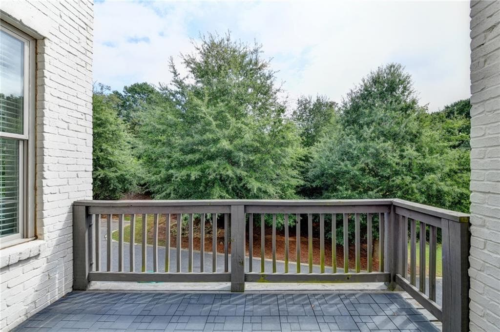 3 bedroom, 4 bathroom, 2,088 sq ft townhouse for rent at 6097 Boylston Drive, Sandy Springs, GA 30328 for $4,250 a month — photo 10