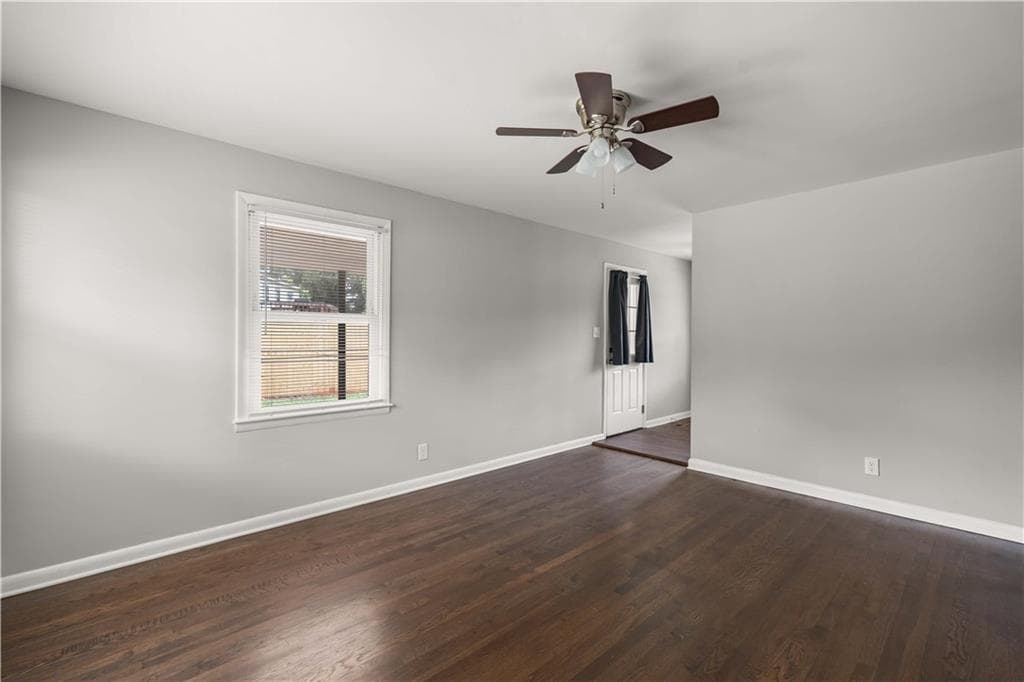 3 bedroom, 1 bathroom, 1,000 sq ft single family residence for sale at 119 Long Drive, Marietta, GA 30060