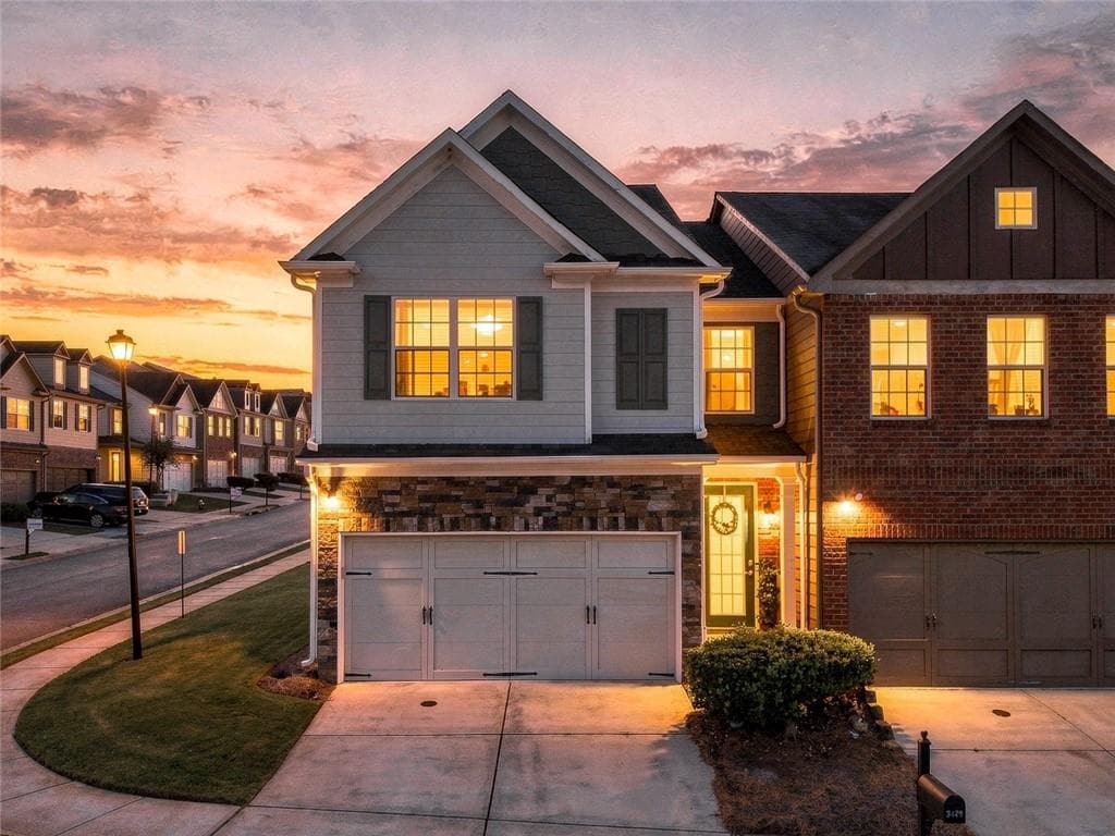 3 bedroom, 3 bathroom, 1,939 sq ft townhouse for sale at 3429 Sardis Bend Drive, Buford, GA 30519 — photo 2