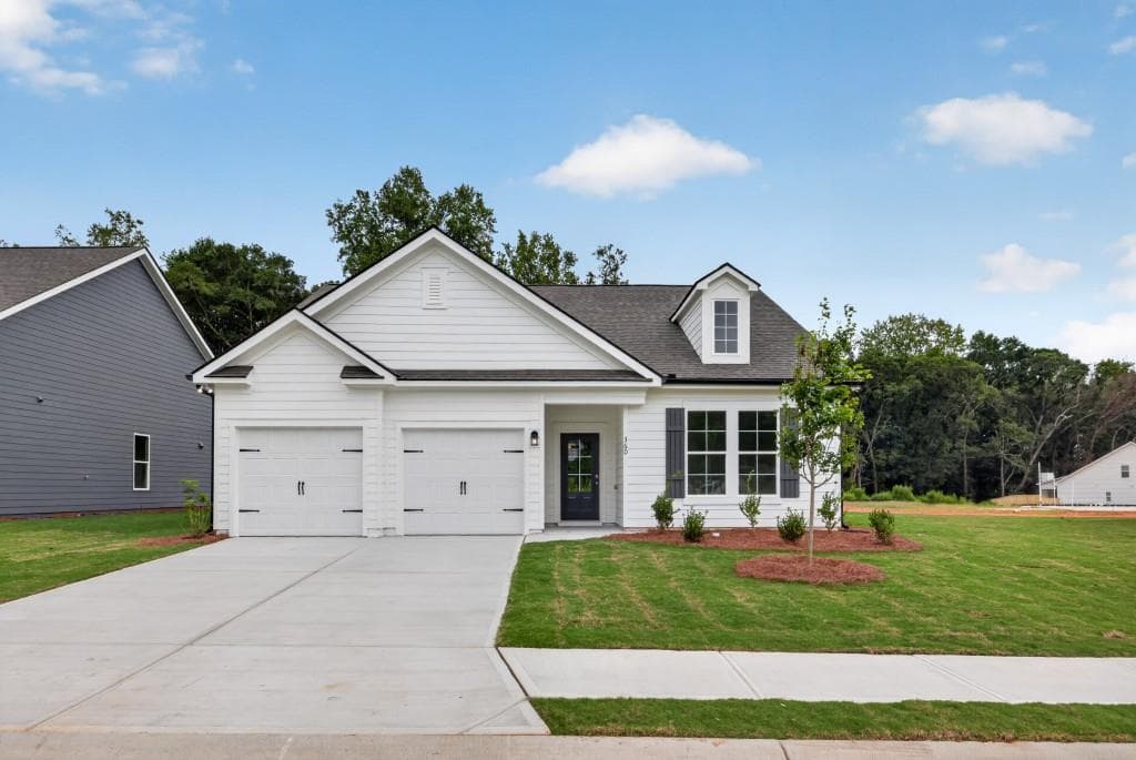 4 bedroom, 2 bathroom, 1,746 sq ft single family residence for sale at 360 Crimson Feather Drive, Jefferson, GA 30549 — photo 3