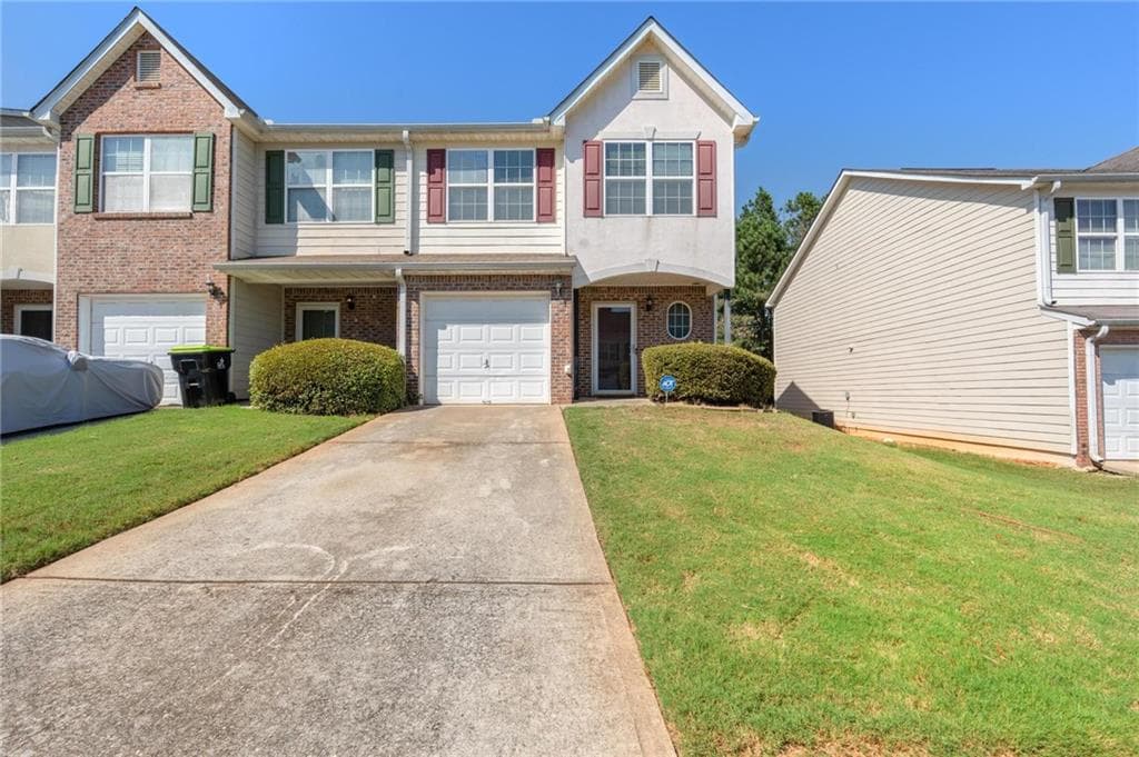 3 bedroom, 3 bathroom, 1,550 sq ft townhouse for sale at 684 Georgetown Court, Jonesboro, GA 30236 — photo 4