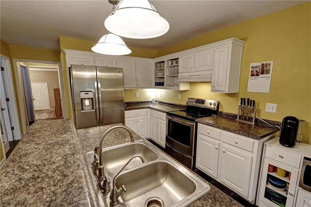 4 bedroom, 4 bathroom, 3,258 sq ft single family residence for sale at 231 N Cross Lane Road, Monroe, GA 30656 — photo 4