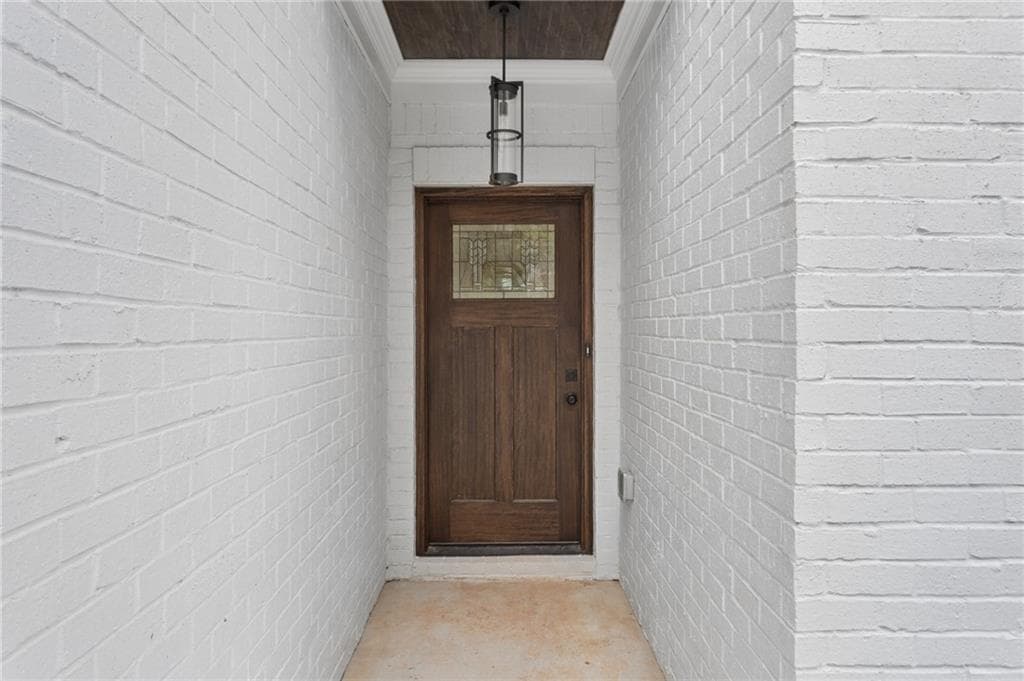 4 bedroom, 4 bathroom, 2,439 sq ft single family residence for sale at 2266 Belmont Circle, Smyrna, GA 30080 — photo 2