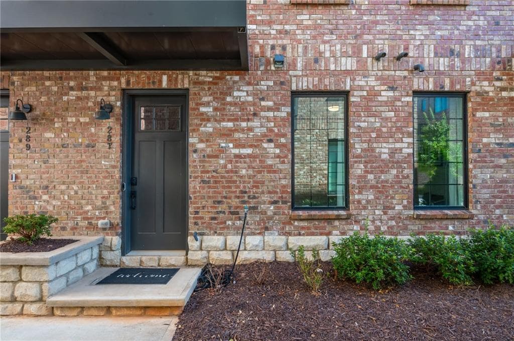3 bedroom, 4 bathroom, 2,171 sq ft townhouse for sale at 287 Castleberry Hill Walk, Atlanta, GA 30313 — photo 7