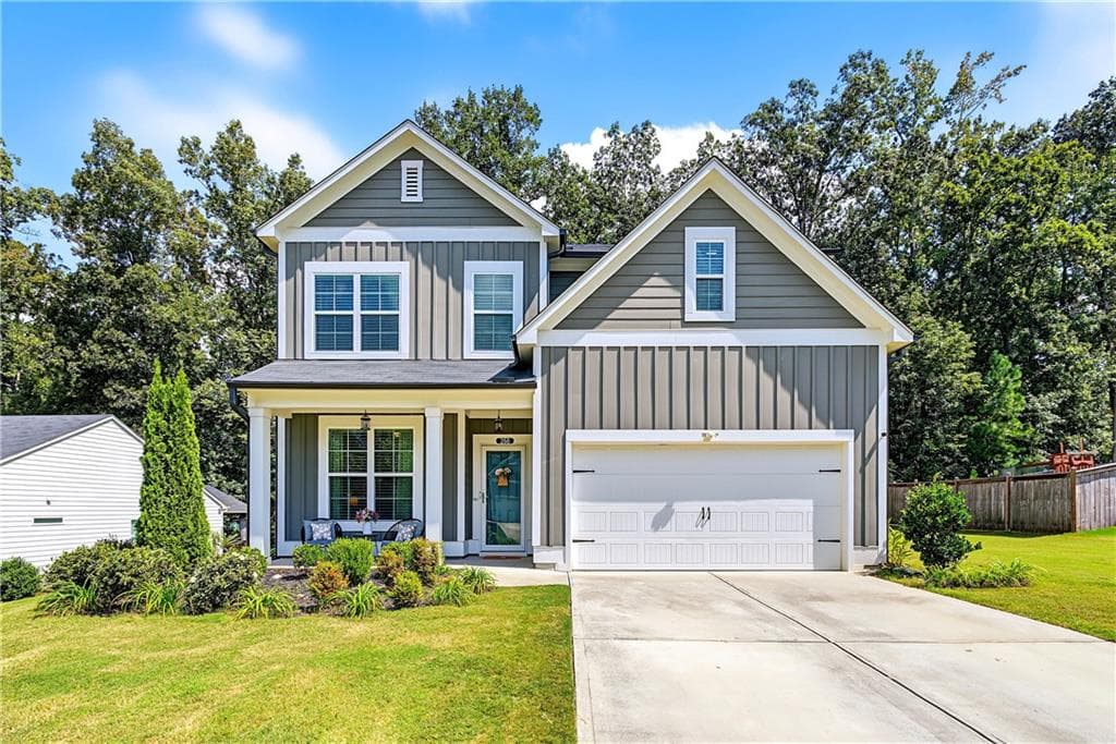 5 bedroom, 3 bathroom, 2,421 sq ft single family residence for sale at 258 Creekstone Drive, Dallas, GA 30132 — photo 2