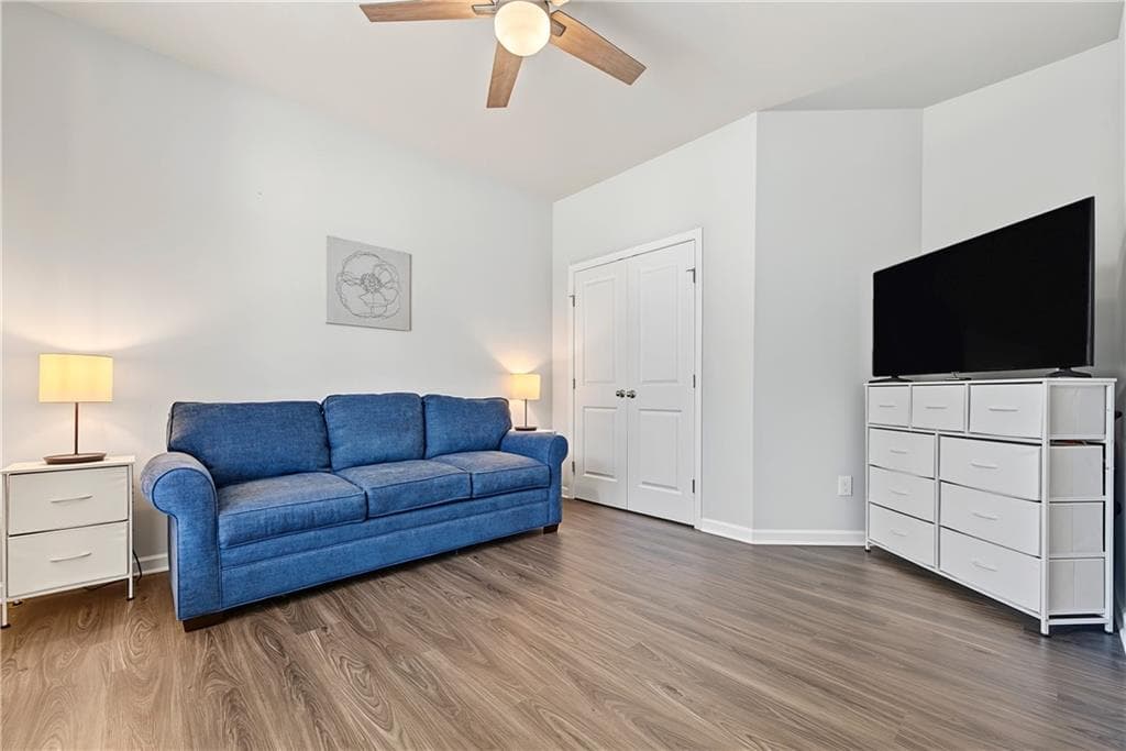 5 bedroom, 3 bathroom, 2,421 sq ft single family residence for sale at 258 Creekstone Drive, Dallas, GA 30132 — photo 7