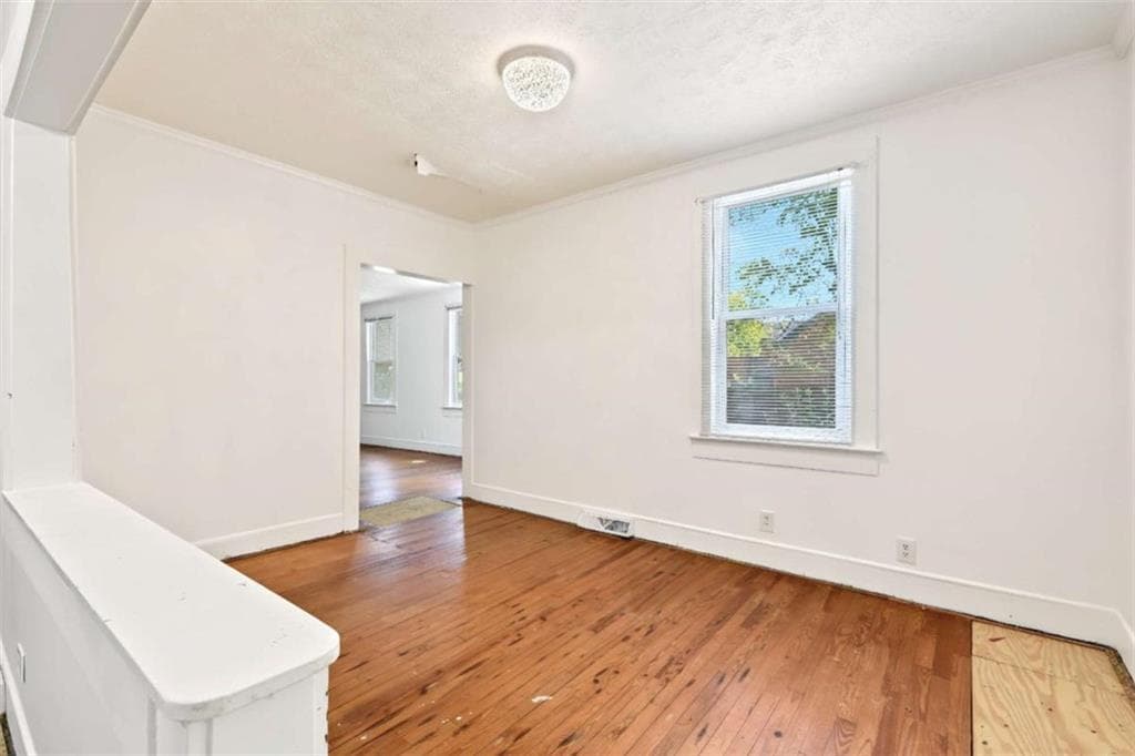 2 bedroom, 1 bathroom, 1,370 sq ft single family residence for sale at 7 Georgia Avenue, Hampton, GA 30228 — photo 9