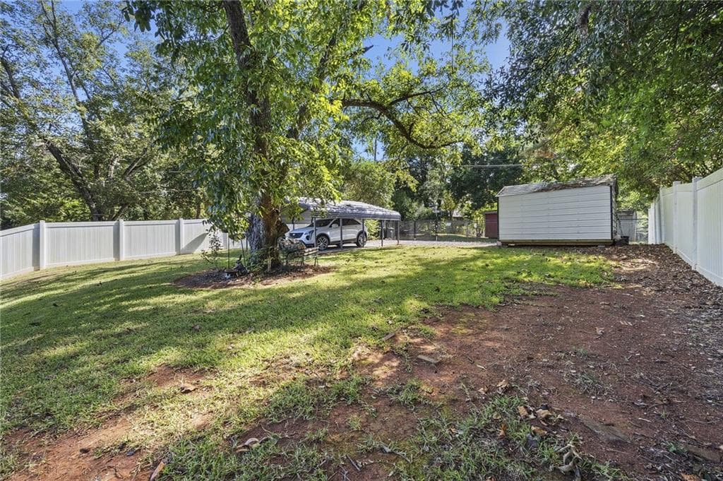 1 bedroom, 1 bathroom, 832 sq ft single family residence for sale at 143 O Street, Thomaston, GA 30286 — photo 5