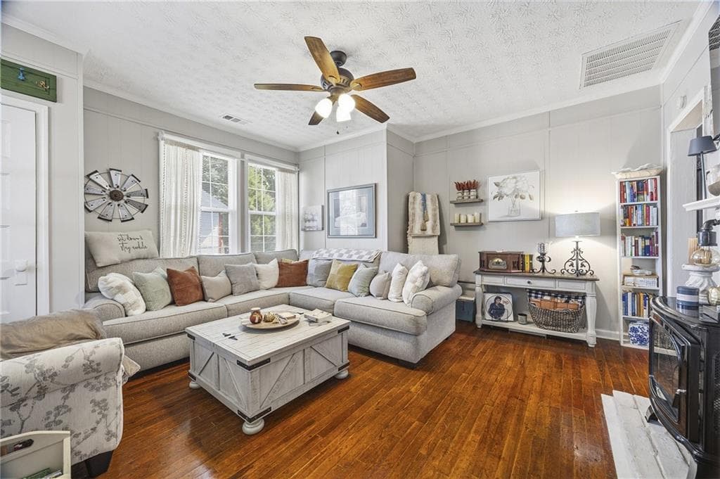 1 bedroom, 1 bathroom, 832 sq ft single family residence for sale at 143 O Street, Thomaston, GA 30286 — photo 8