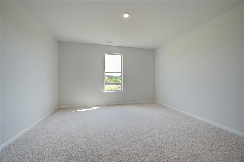 5 bedroom, 4 bathroom, 4,010 sq ft single family residence for sale at 745 Dunlake Way, Locust Grove, GA 30248 — photo 8