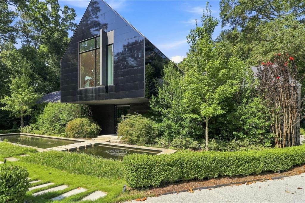 5 bedroom, 8 bathroom, 8,275 sq ft single family residence for sale at 2716 Ridgewood Road, Atlanta, GA 30327 — photo 4