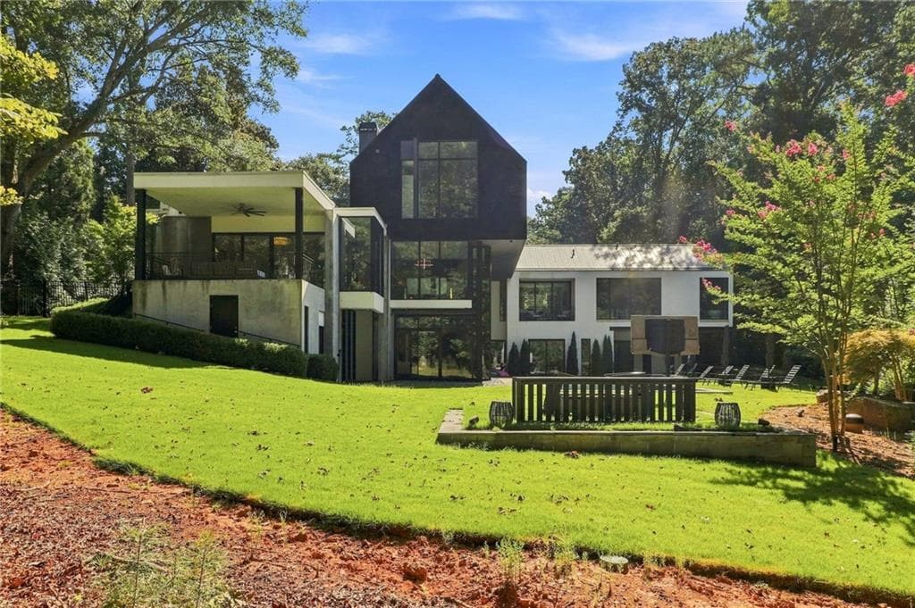 5 bedroom, 8 bathroom, 8,275 sq ft single family residence for sale at 2716 Ridgewood Road, Atlanta, GA 30327 — photo 10
