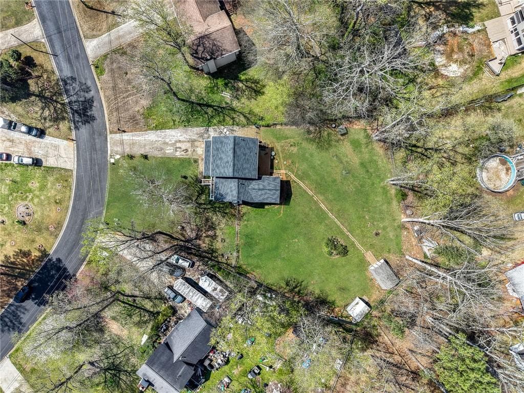3 bedroom, 2 bathroom, 1,594 sq ft single family residence for sale at 1349 Ashbrook Drive, Lawrenceville, GA 30043 — photo 4