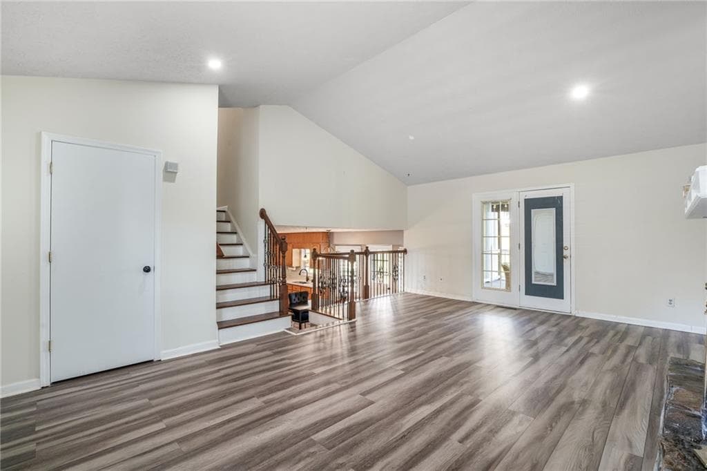 3 bedroom, 2 bathroom, 1,594 sq ft single family residence for sale at 1349 Ashbrook Drive, Lawrenceville, GA 30043 — photo 5