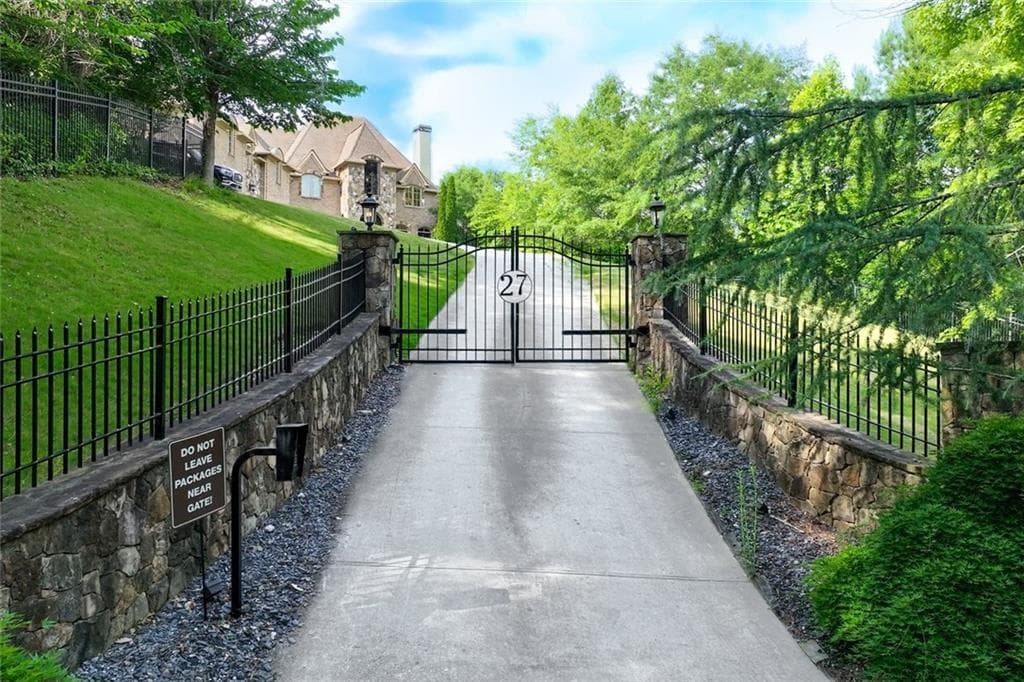 7 bedroom, 10 bathroom, 12,255 sq ft single family residence for sale at 453 Londonberry Road, Atlanta, GA 30327