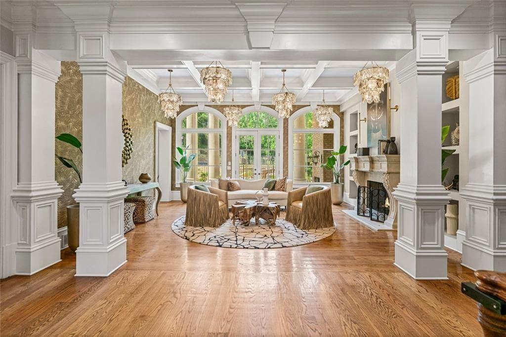 7 bedroom, 10 bathroom, 12,255 sq ft single family residence for sale at 453 Londonberry Road, Atlanta, GA 30327 — photo 5