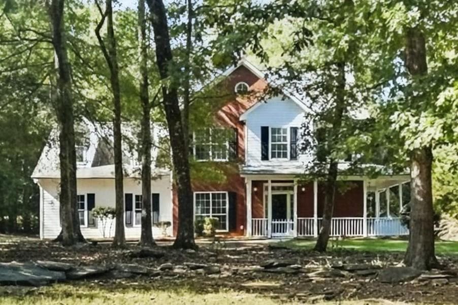 4 bedroom, 3 bathroom, 2,394 sq ft single family residence for sale at 190 Jay Trail, Fayetteville, GA 30215