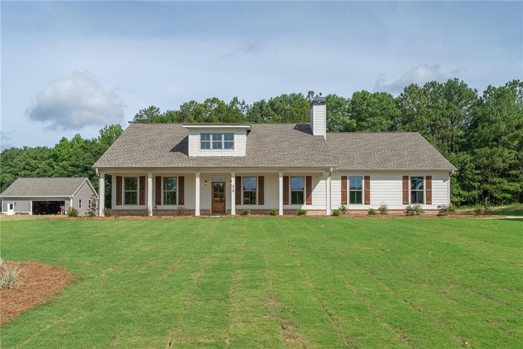 4 bedroom, 3 bathroom, 2,162 sq ft single family residence for sale at 218 Woodfin Way, Social Circle, GA 30025