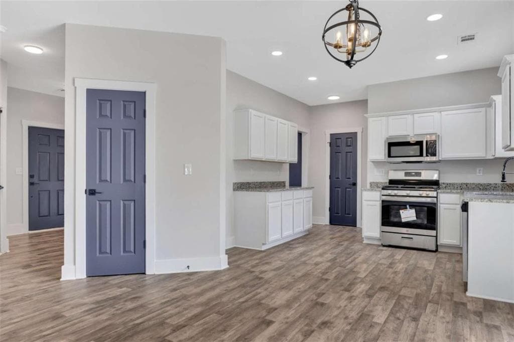 4 bedroom, 3 bathroom single family residence for sale at 15 Kestrel Circle, Covington, GA 30014 — photo 8