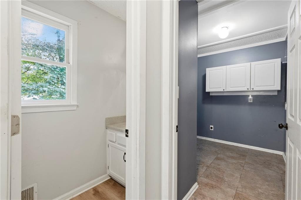 3 bedroom, 3 bathroom, 2,376 sq ft single family residence for sale at 27 Faraday Drive, Douglasville, GA 30134 — photo 10