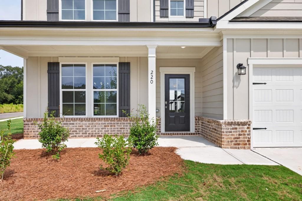 4 bedroom, 3 bathroom, 2,517 sq ft single family residence for sale at 220 Ruby Robin Road, Jefferson, GA 30549 — photo 4