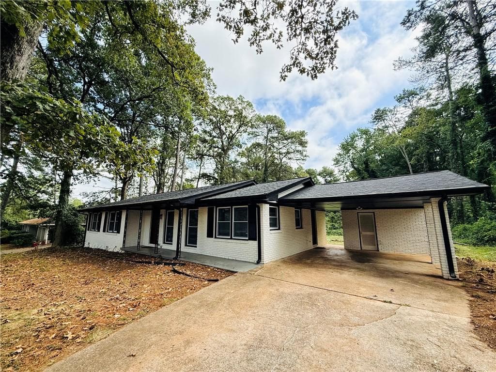 3 bedroom, 2 bathroom, 1,500 sq ft single family residence for rent at 5456 Brownlee Road, Stone Mountain, GA 30087 for $2,500 a month — photo 4