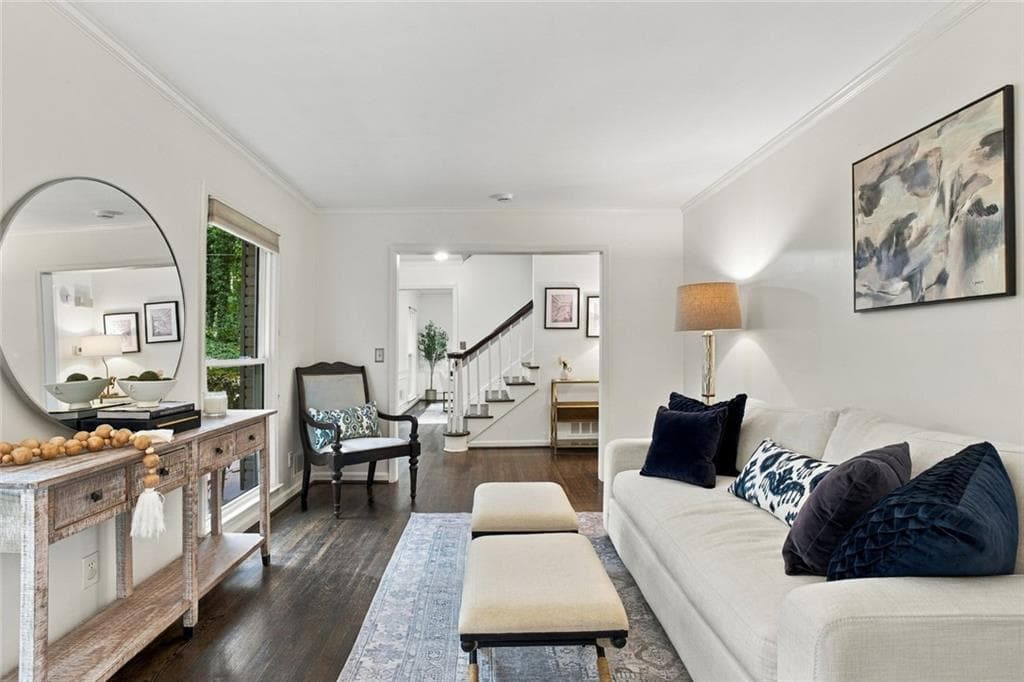 4 bedroom, 4 bathroom, 3,283 sq ft single family residence under contract at 4622 Kings Down Road, Atlanta, GA 30338 — photo 8