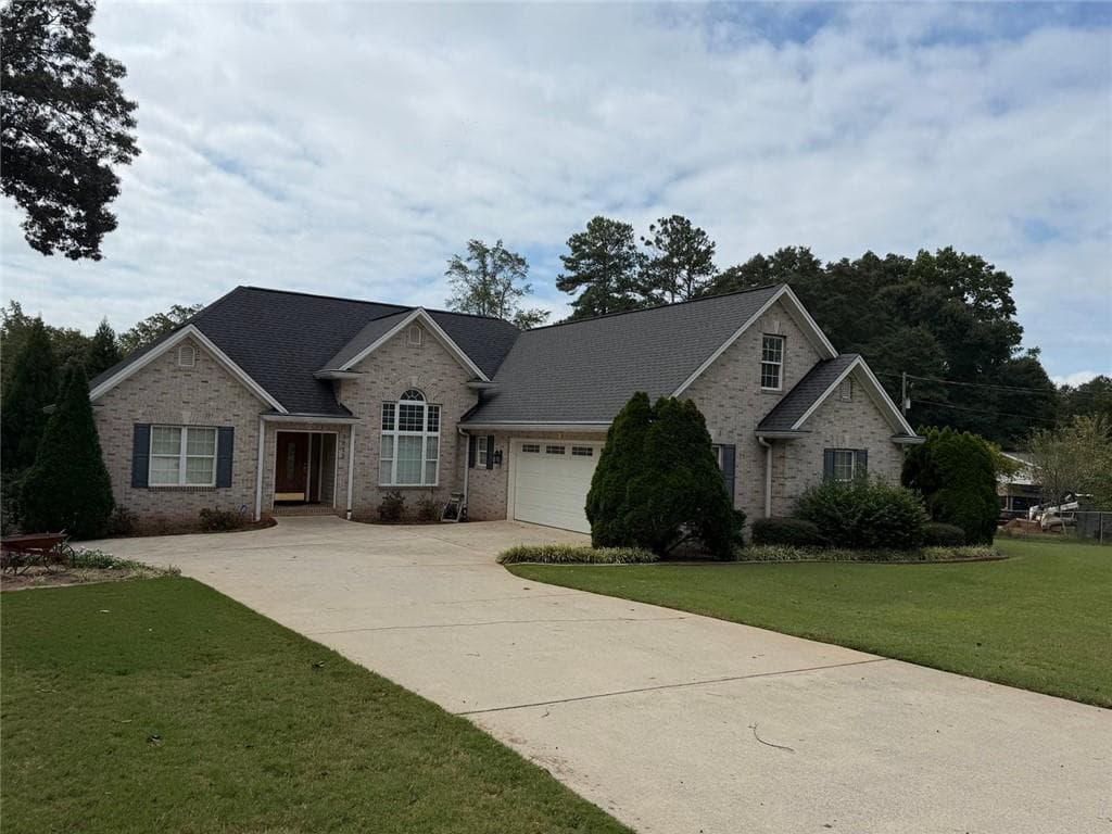 5 bedroom, 3 bathroom, 3,460 sq ft single family residence for sale at 3815 Hilldale Road, Oakwood, GA 30566