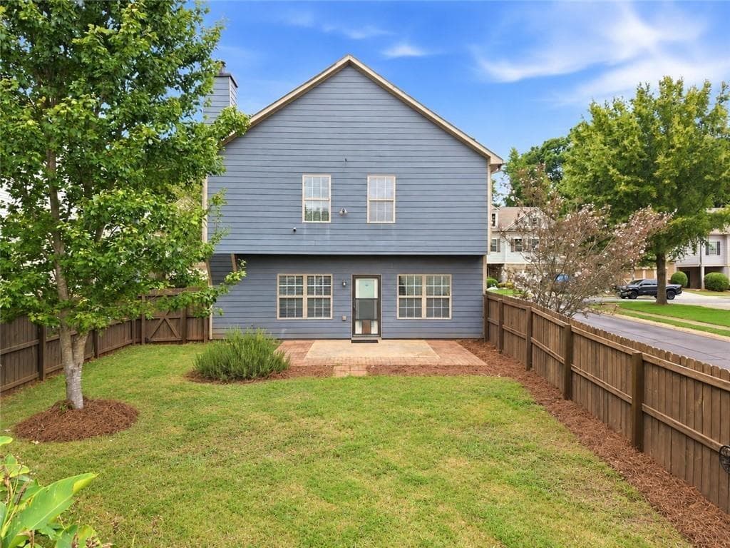 3 bedroom, 3 bathroom, 2,540 sq ft single family residence for sale at 5151 Apple Grove Road, Buford, GA 30519 — photo 2