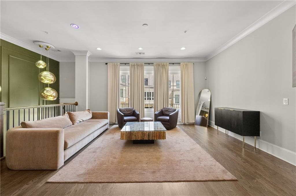4 bedroom, 5 bathroom, 2,911 sq ft townhouse for sale at 3715 Peachtree Road 9, Atlanta, GA 30319 — photo 4