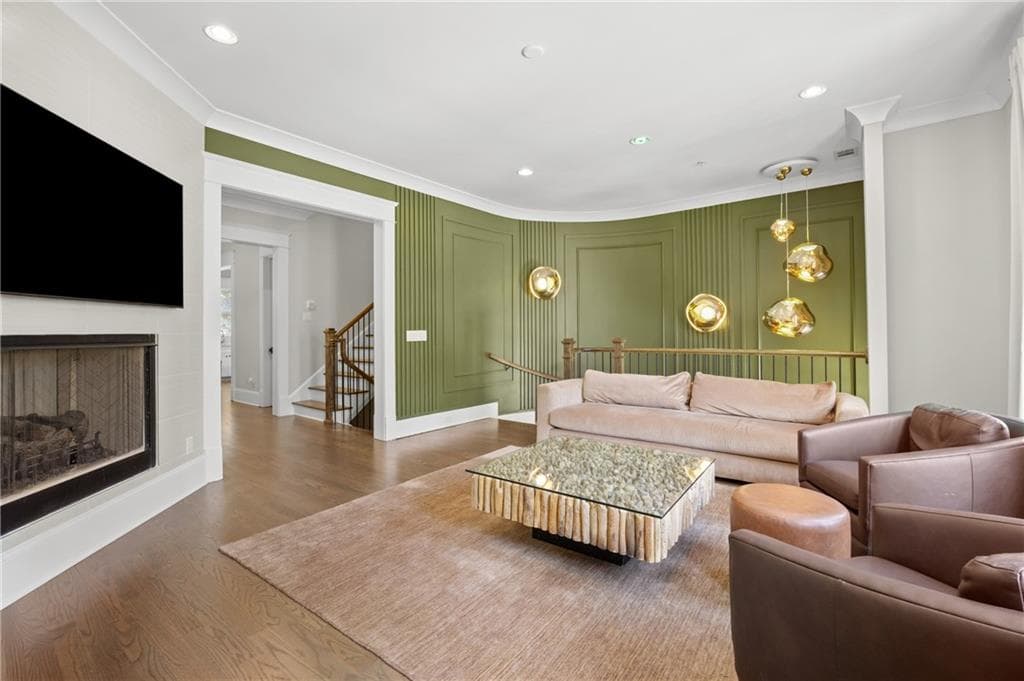 4 bedroom, 5 bathroom, 2,911 sq ft townhouse for sale at 3715 Peachtree Road 9, Atlanta, GA 30319 — photo 5