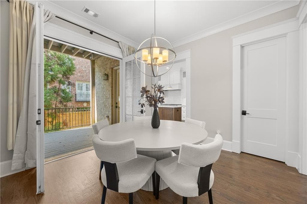 4 bedroom, 5 bathroom, 2,911 sq ft townhouse for sale at 3715 Peachtree Road 9, Atlanta, GA 30319 — photo 10