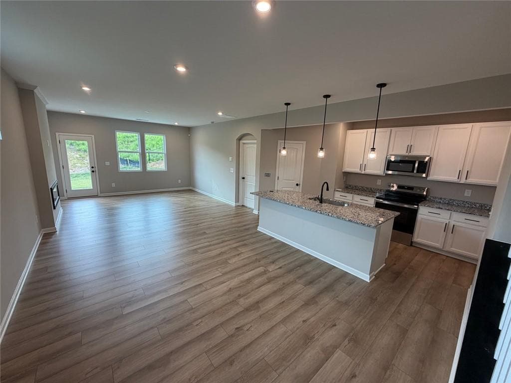 3 bedroom, 2 bathroom, 2,187 sq ft townhouse for sale at 42 Gold Dust Drive 17-A, Dawsonville, GA 30534 — photo 3