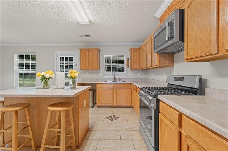 4 bedroom, 3 bathroom, 2,068 sq ft single family residence for sale at 1442 Hampton View Court, Marietta, GA 30008 — photo 6