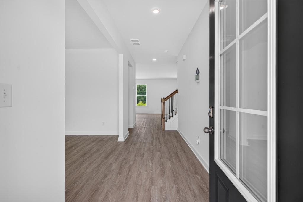 4 bedroom, 3 bathroom, 2,340 sq ft single family residence for sale at 284 Crimson Feather Drive, Jefferson, GA 30549 — photo 4