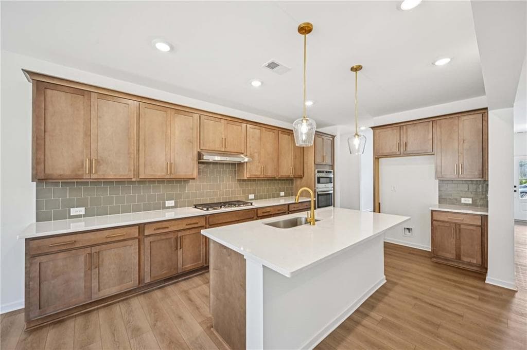 5 bedroom, 4 bathroom, 3,198 sq ft single family residence for sale at 6255 Kismet Road, Buford, GA 30518 — photo 8