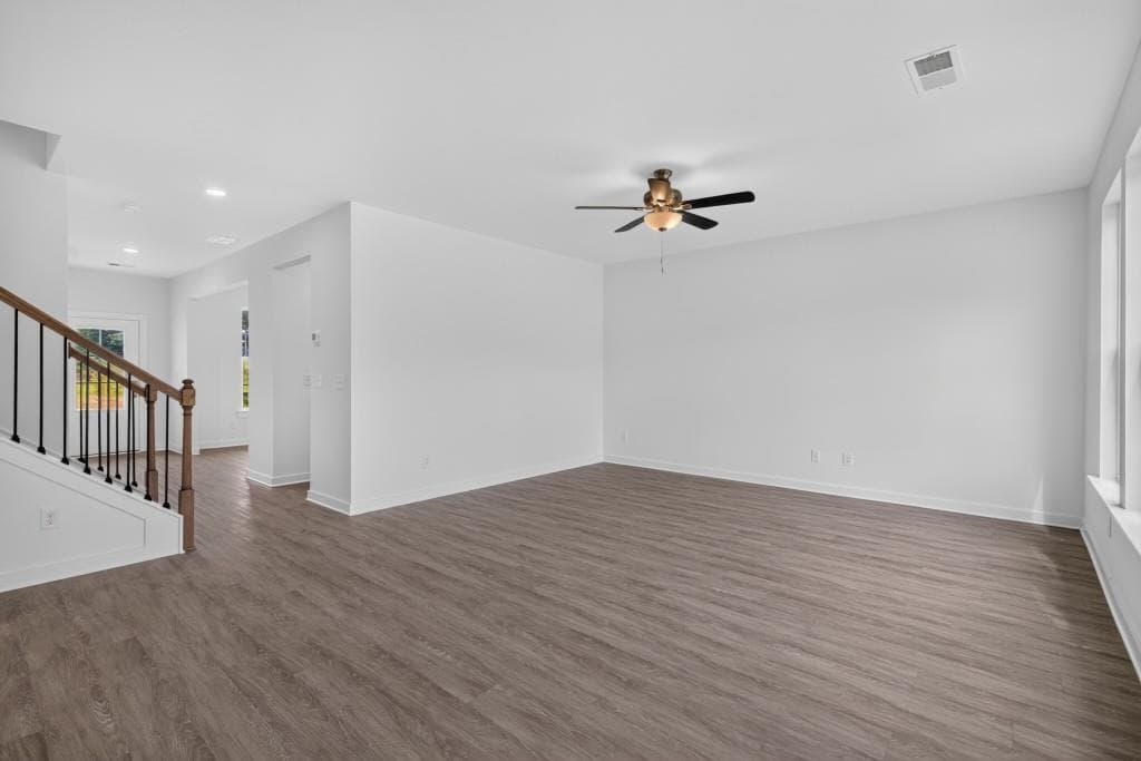 4 bedroom, 3 bathroom, 2,340 sq ft single family residence for sale at 284 Crimson Feather Drive, Jefferson, GA 30549 — photo 8