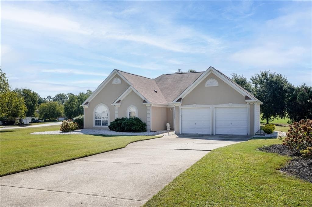 4 bedroom, 2 bathroom, 2,235 sq ft single family residence for sale at 19 Meadow Crest Court, Powder Springs, GA 30127 — photo 2
