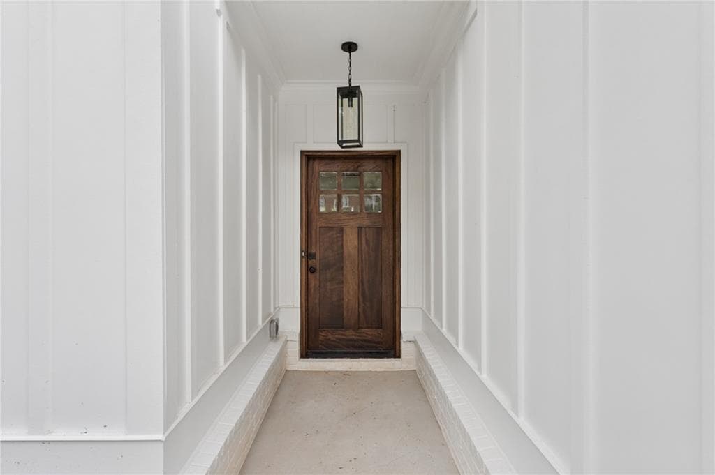 4 bedroom, 4 bathroom, 2,439 sq ft single family residence for sale at 2262 Belmont Circle, Smyrna, GA 30080 — photo 2