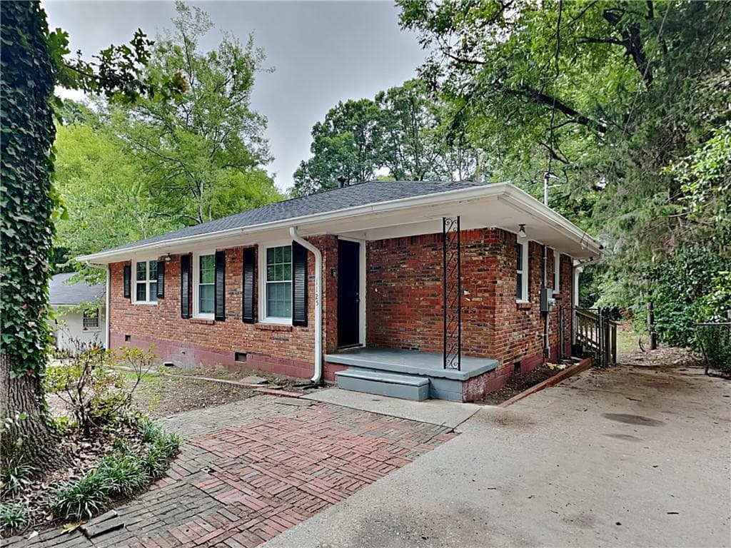 3 bedroom, 1 bathroom, 1,560 sq ft single family residence for rent at 1125 Curtis Drive, Forest Park, GA 30297 for $1,465 a month