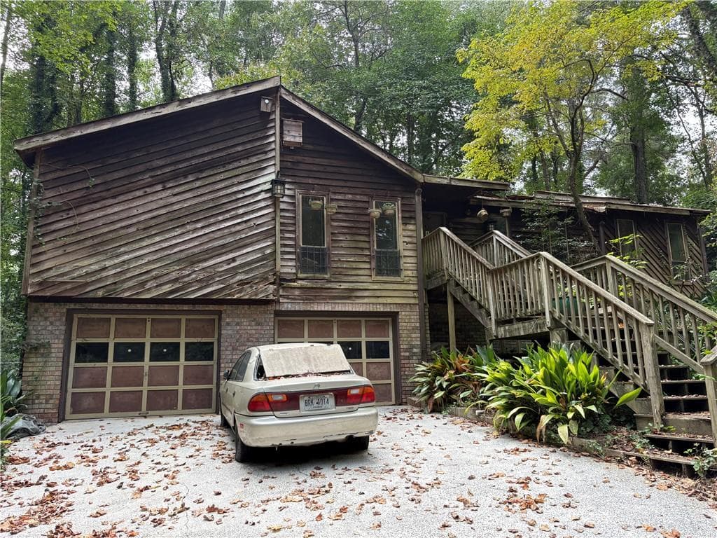 3 bedroom, 2 bathroom, 1,453 sq ft single family residence for sale at 619 The General Avenue, Woodstock, GA 30189