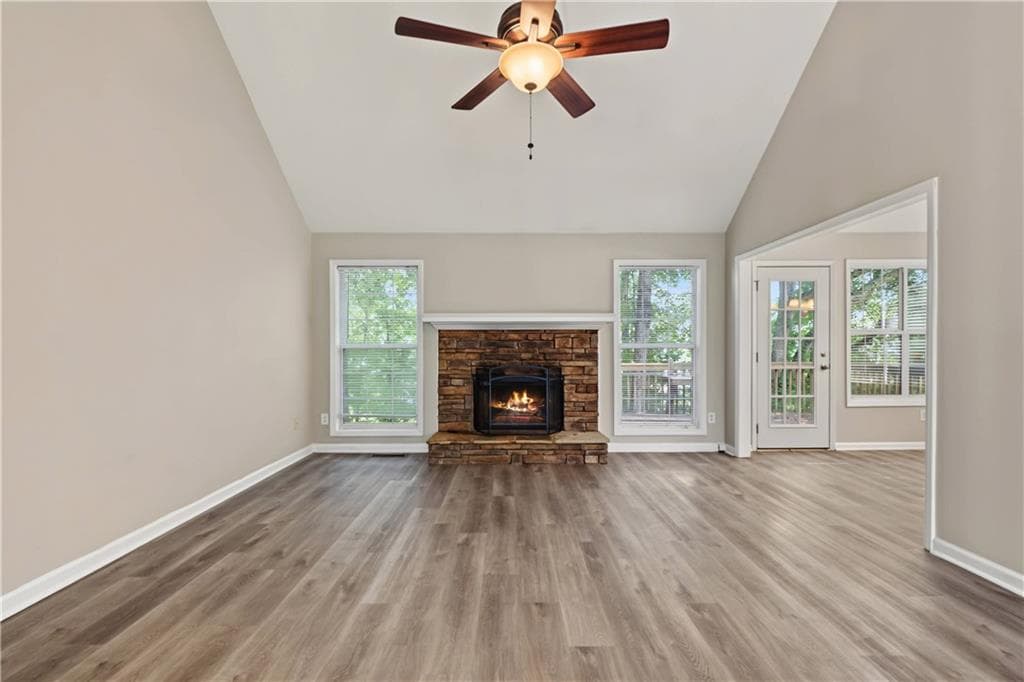 3 bedroom, 2 bathroom, 1,674 sq ft single family residence for sale at 5360 Otter Creek Run Run, Cumming, GA 30040 — photo 4
