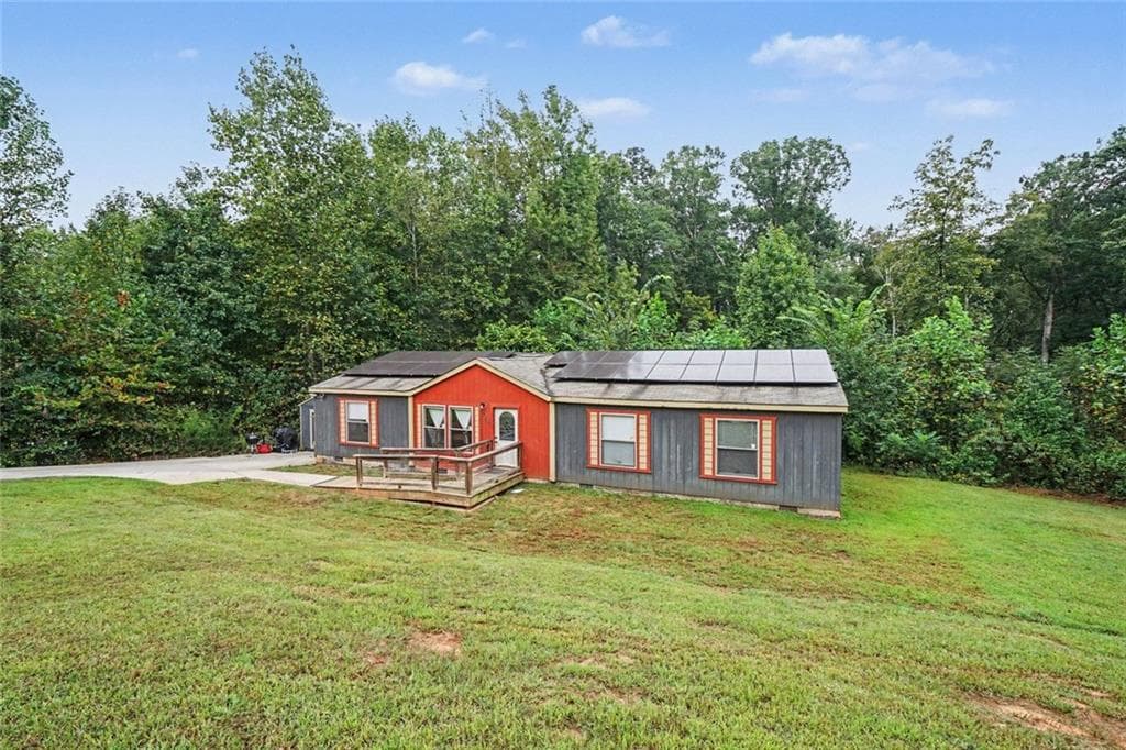 3 bedroom, 2 bathroom, 1,920 sq ft single family residence for sale at 646 Ivy Creek Drive, Nicholson, GA 30565 — photo 4