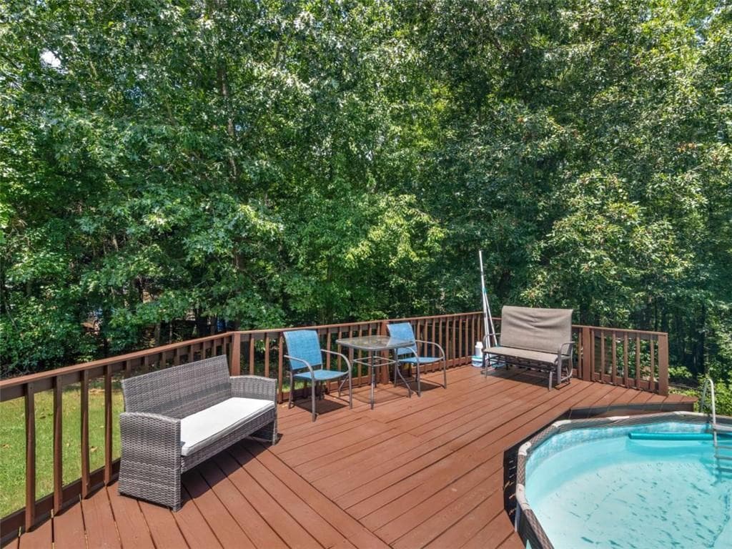5 bedroom, 3 bathroom, 3,200 sq ft single family residence for sale at 545 Barhams Ridge Drive, Mcdonough, GA 30252 — photo 3