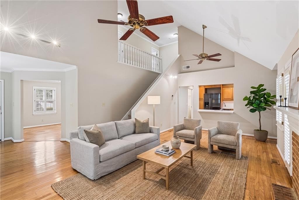 3 bedroom, 4 bathroom, 2,577 sq ft single family residence under contract at 880 Bridge Pointe Court, Alpharetta, GA 30005 — photo 2