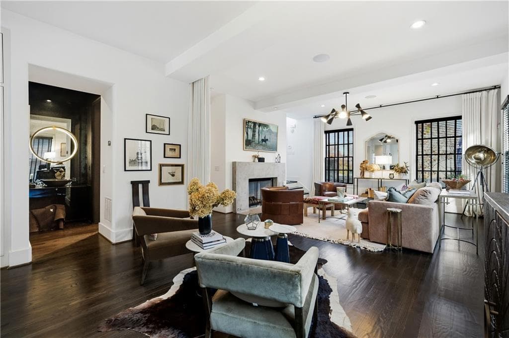 3 bedroom, 4 bathroom, 2,421 sq ft townhouse for sale at 2061 Telfair Circle, Atlanta, GA 30324 — photo 9