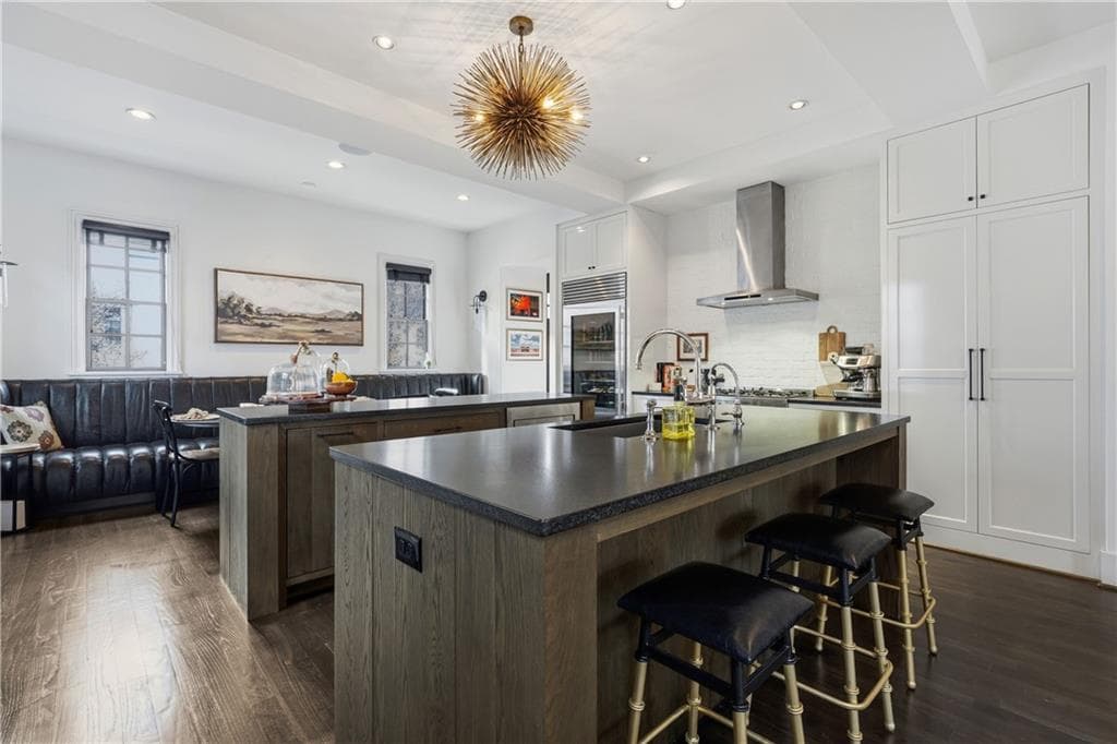 3 bedroom, 4 bathroom, 2,421 sq ft townhouse for sale at 2061 Telfair Circle, Atlanta, GA 30324 — photo 10